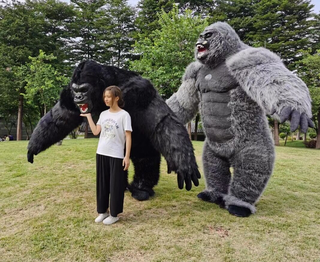 Inflatable Gorilla White Black Grey Color Costume Performance Jumpsuit Cosplay Dress Dance Stage Prop