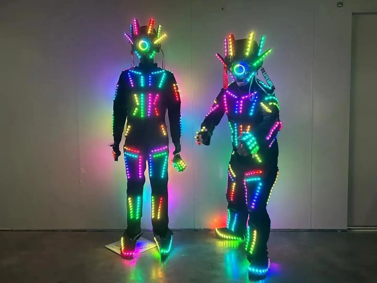 Full Color Smart Pixels LED Robot Suit Costume Lighting Up Suits For Stage Performance Clothing Nightclub