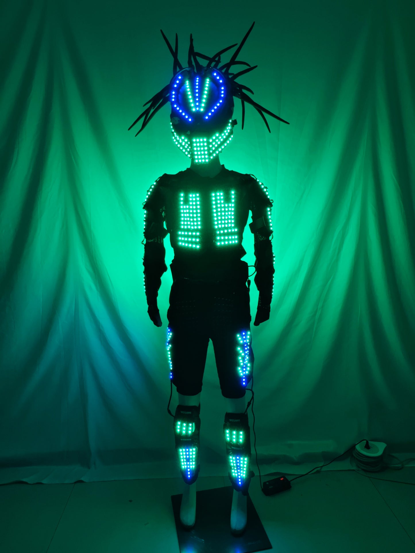 LED Luminous Armor Costumes Lighting Up Stage Dance Suits For Nightclub Bar Light Show Performance With Helmet And Hair