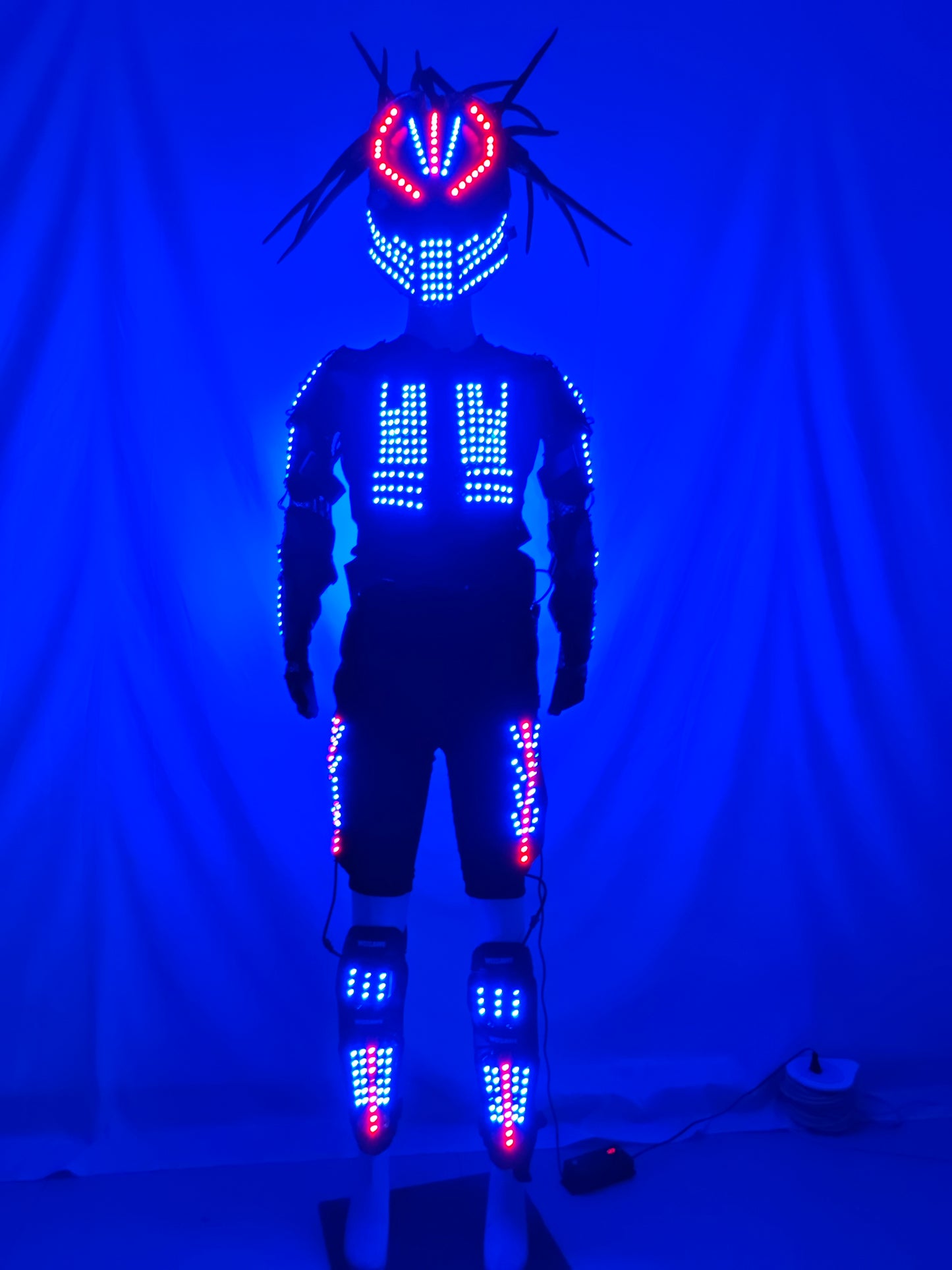 LED Luminous Armor Costumes Lighting Up Stage Dance Suits For Nightclub Bar Light Show Performance With Helmet And Hair