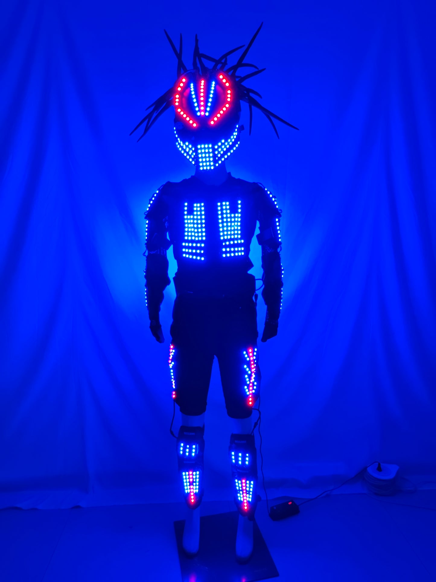 LED Luminous Armor Costumes Lighting Up Stage Dance Suits For Nightclub Bar Light Show Performance With Helmet And Hair