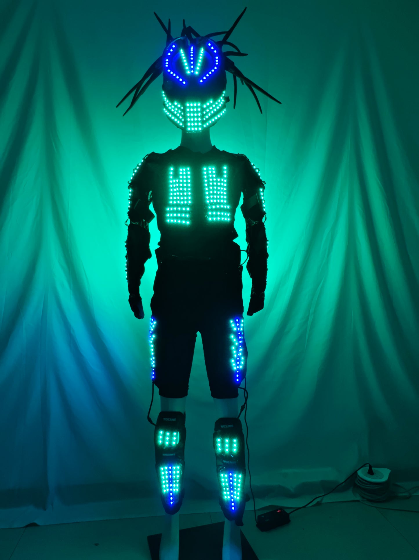 LED Luminous Armor Costumes Lighting Up Stage Dance Suits For Nightclub Bar Light Show Performance With Helmet And Hair