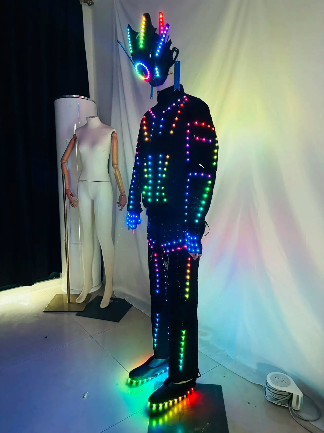 New LED Suits Lighting Up Costumes Luminous Clothing Dancing Dress For Nightclub Dance Show Celebration Party Entertainment Even