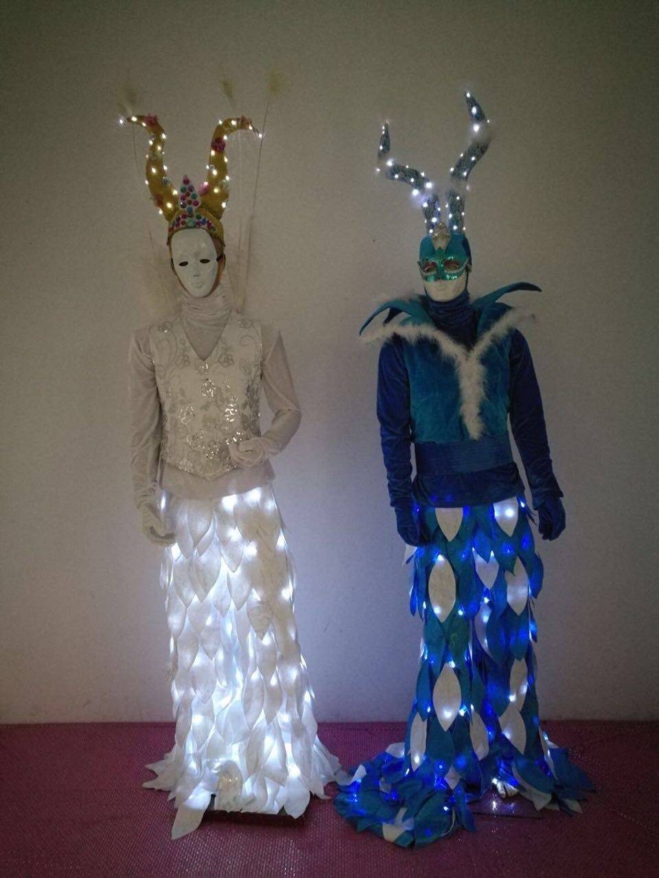 LED Stilts walker costumes LED Light Suits LED Robot