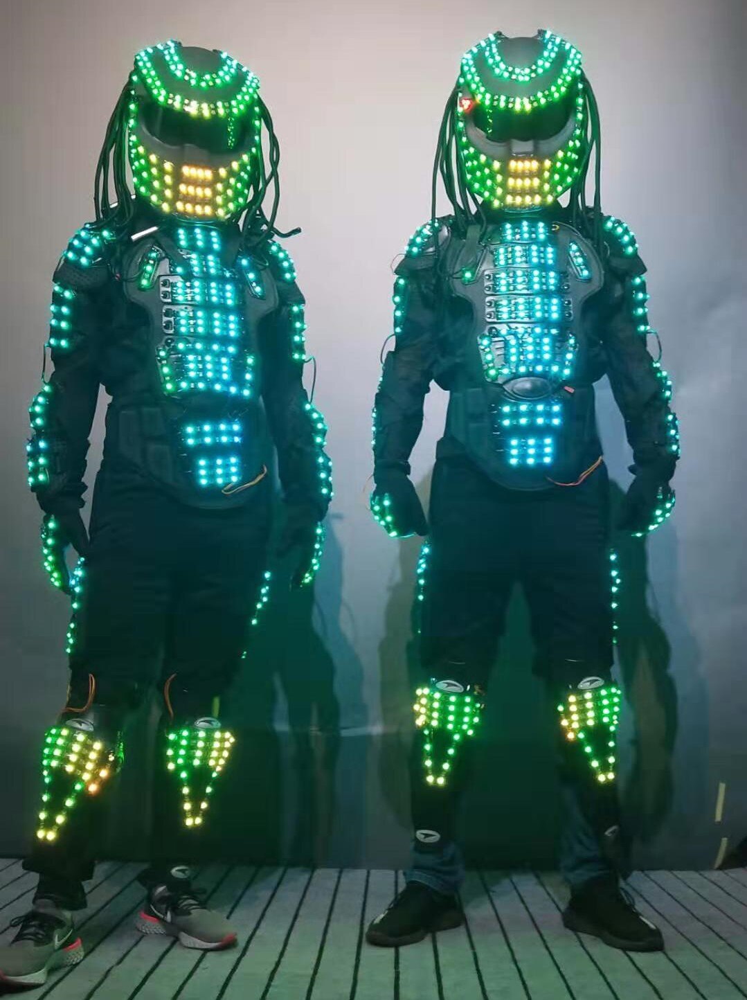 Dancing Rgb Man Mechanical Dance LED Clothes RGB Luminous Armor For Nightclub Show