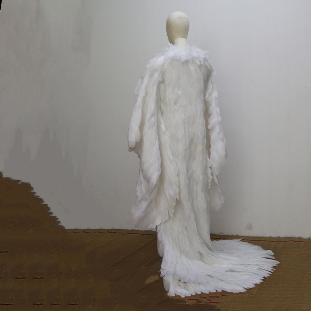 人気の白い羽の衣装 DIY パフォーマンス コスプレ ステージ小道具 結婚式の写真