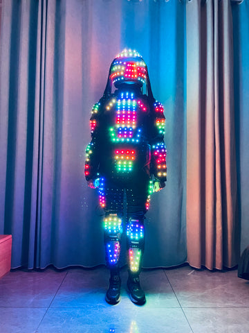 Traje de robot LED digital de nuevo estilo con casco y cabello de fibra óptica